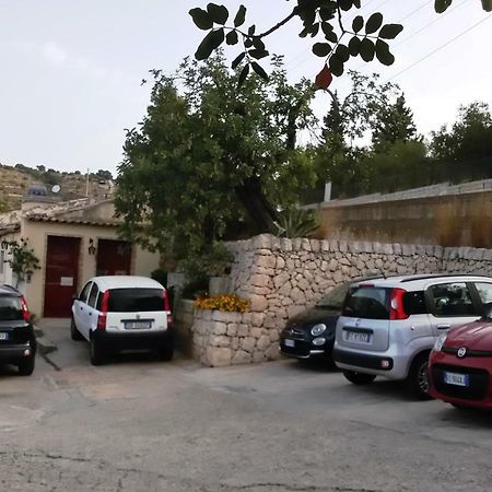 La Suma Sumalia Bed and Breakfast Noto Eksteriør billede